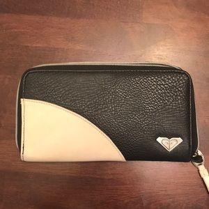 Roxy Wallet!!